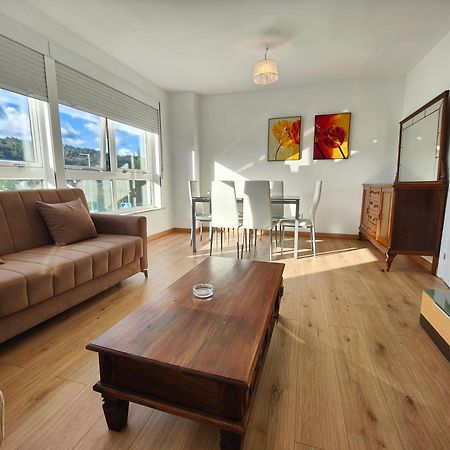 Chalet Con Wifi , Ps4 , Garaje, 5 Dormitorios, 3 Banos, Santiago De Compostela Exterior foto