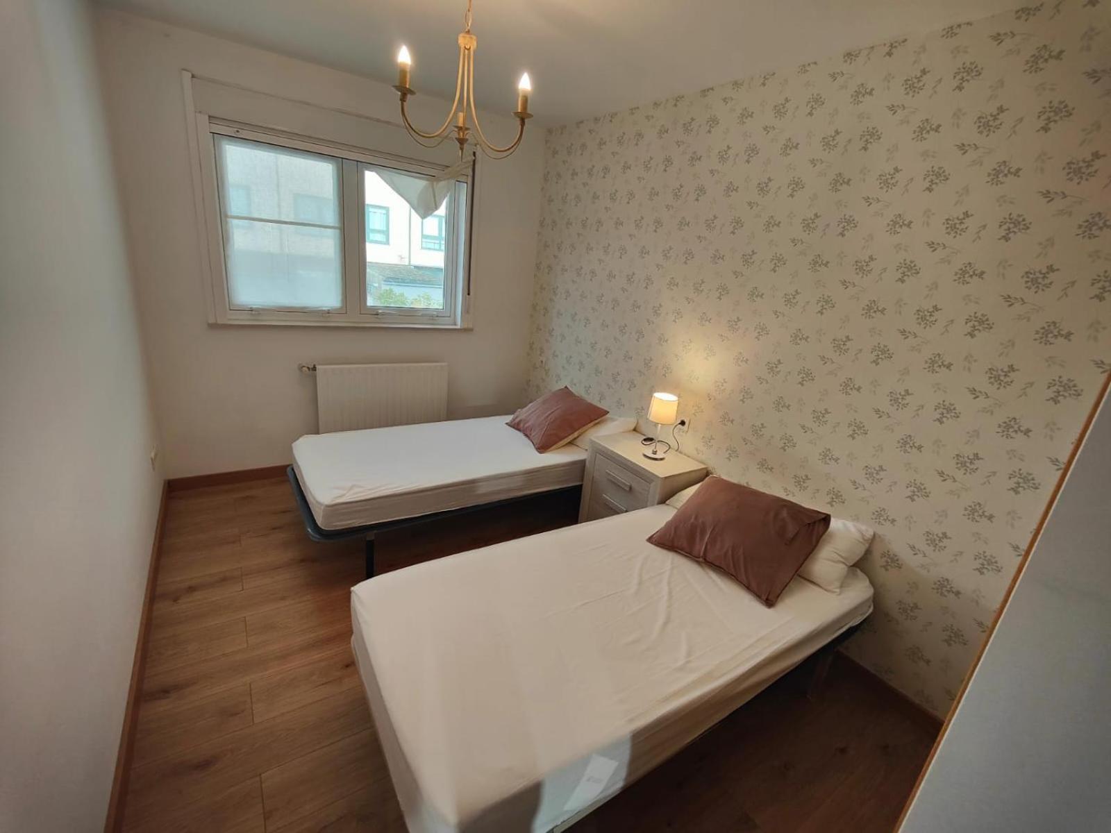 Chalet Con Wifi , Ps4 , Garaje, 5 Dormitorios, 3 Banos, Santiago De Compostela Exterior foto